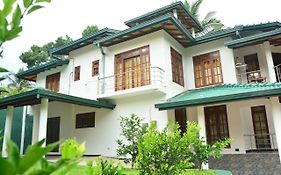 Seven Luck Palace