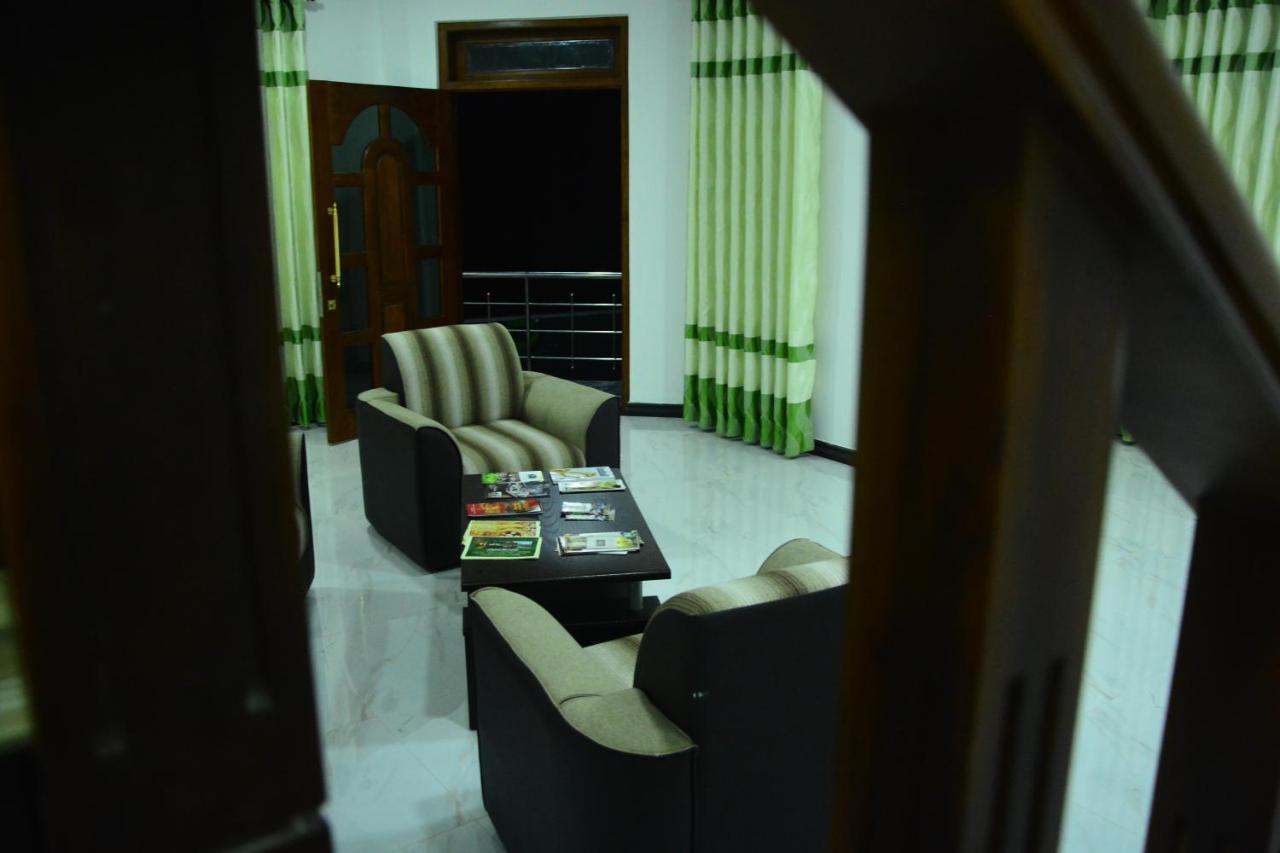Seven Luck Palace Kandy Extérieur photo